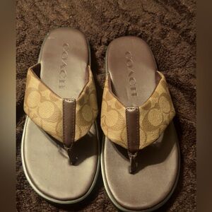 Coach Outlet Flip Flop